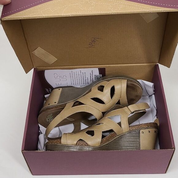 Dansko Felicia Antique Full Grain Wedge Sandal Size 38 - Picture 12 of 13